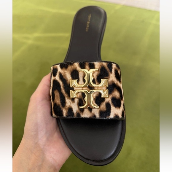 Tory Burch Everly Leopard Haircalf Slide Sandals Gold Double T $350 - Picture 3 of 7